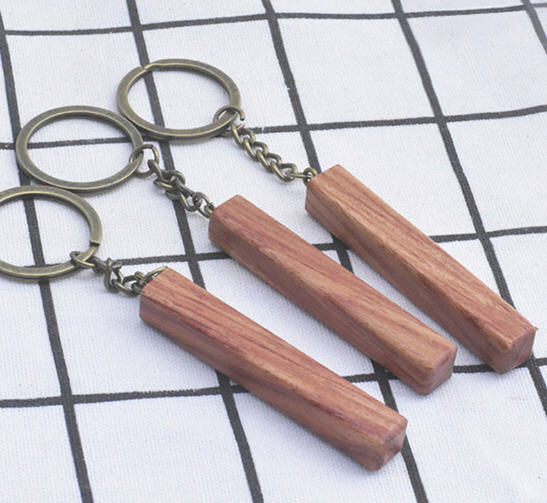 พวงกุญแจไม้,ที่ห้อยพวงกุญแจ,สกรีนโลโก้,ติดโลโก้,เลเซอร์โลโก้