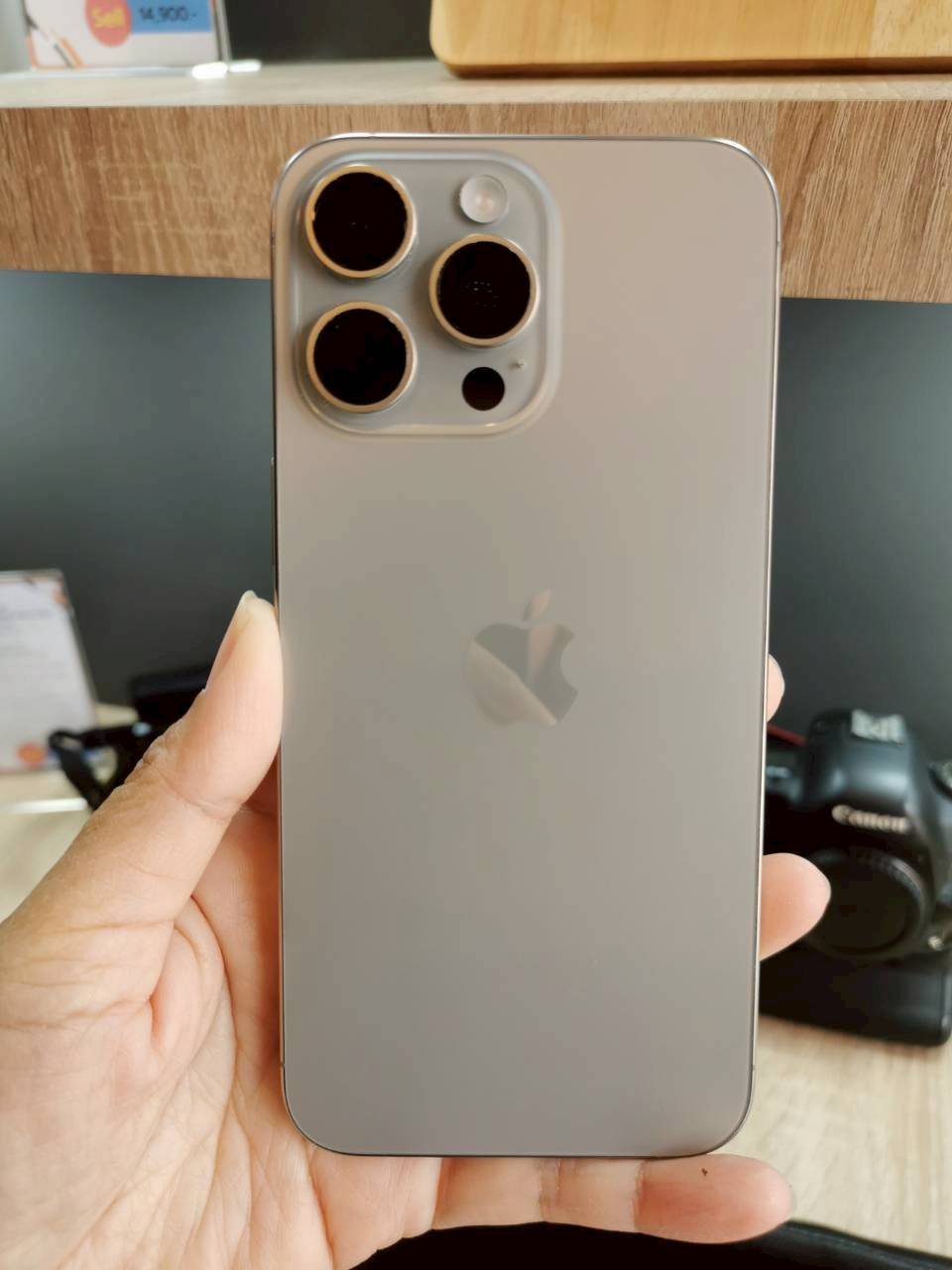 iPhone 15 Pro Max 512GB Natural Titanium