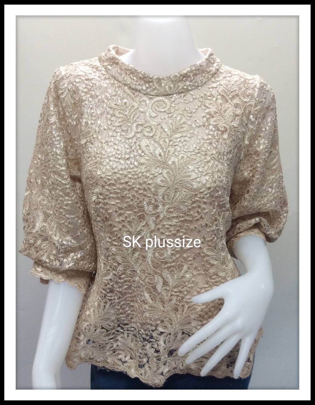 เสื้อลูกไม้ใยบวบ สีทอง แขนตุ๊กตา รอบอก 38 นิ้ว