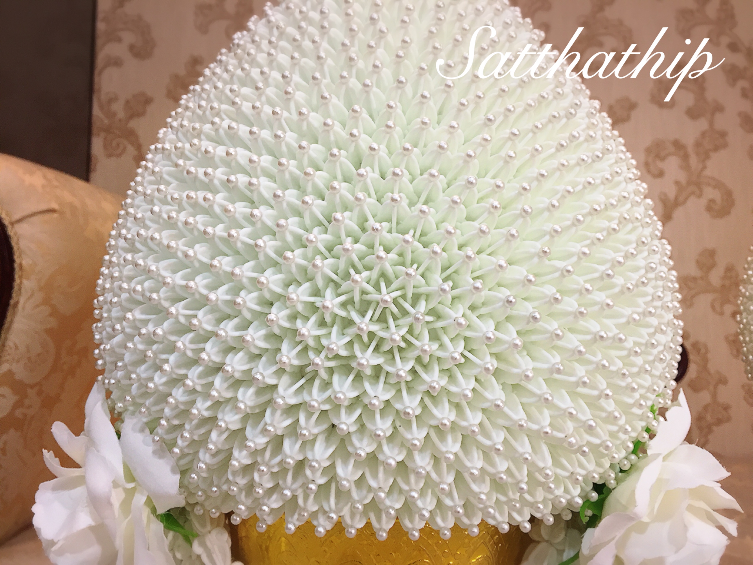 พานพุ่ม - พานพุ่มสักการะ - พานพุ่มดอกรัก - พานพุ่มดอกรักประดิษฐ์ (พลาสติก) - พานพุ่มสีขาว - Panpum