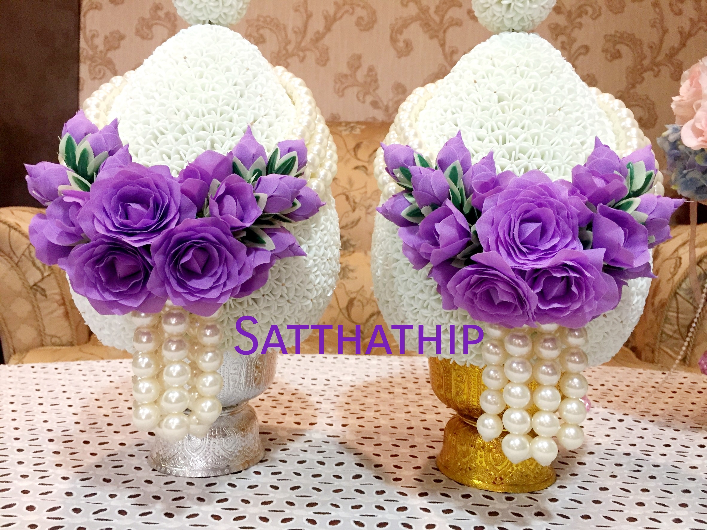 พานพุ่ม - พานพุ่มสักการะ - พานพุ่มดอกรัก - พานพุ่มดอกรักประดิษฐ์ (พลาสติก) - พานพุ่มสีขาว - Panpum