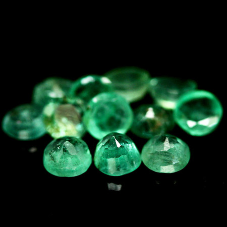มรกตดิบแซมเบีย (Emerald ) 2.47 กะรัต 12 ชิ้น