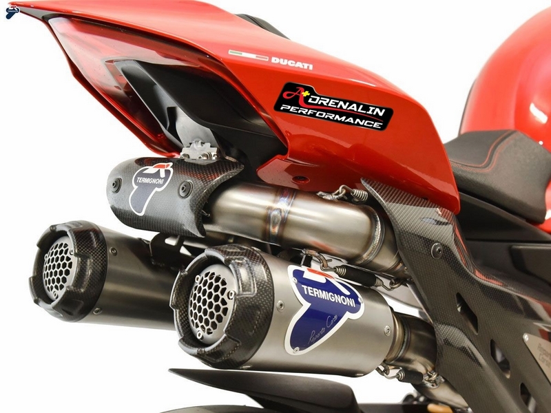 ท่อ Termignoni full system ท่อคู่ ออกท้าย Moto GP limited Edition สำหรับ V4 2018+ (For Exhibition only)