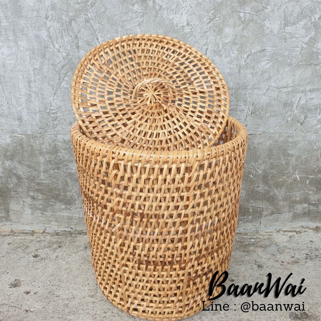 ตะกร้าใส่ผ้า ผิวหวายแท้ มีฝาปิด
