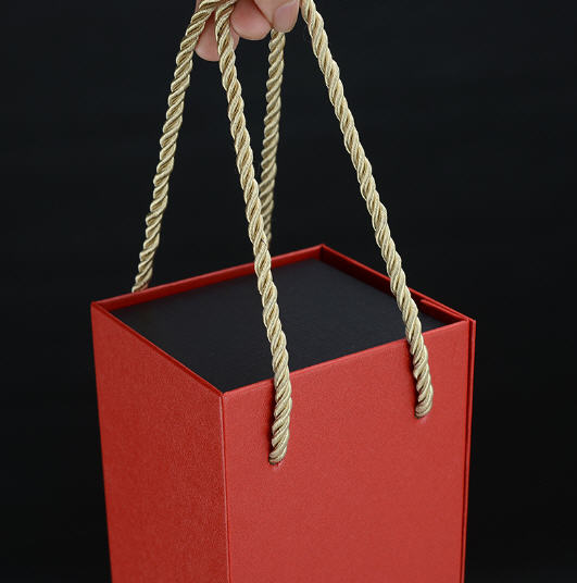 กล่องใส่กระบอกน้ำ,กล่องกระดาษใส่กระบอกน้ำ,ขนาด27.5*10.5*9.5CM