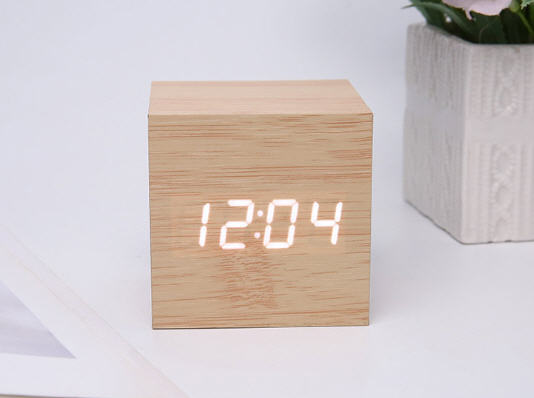 นาฬิกาไม้ตั้งโต๊ะ,นาฬิกาไม้