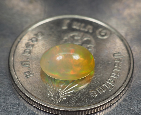 โอปอลหลากสี (Opal) 1.16 กะรัตสวย