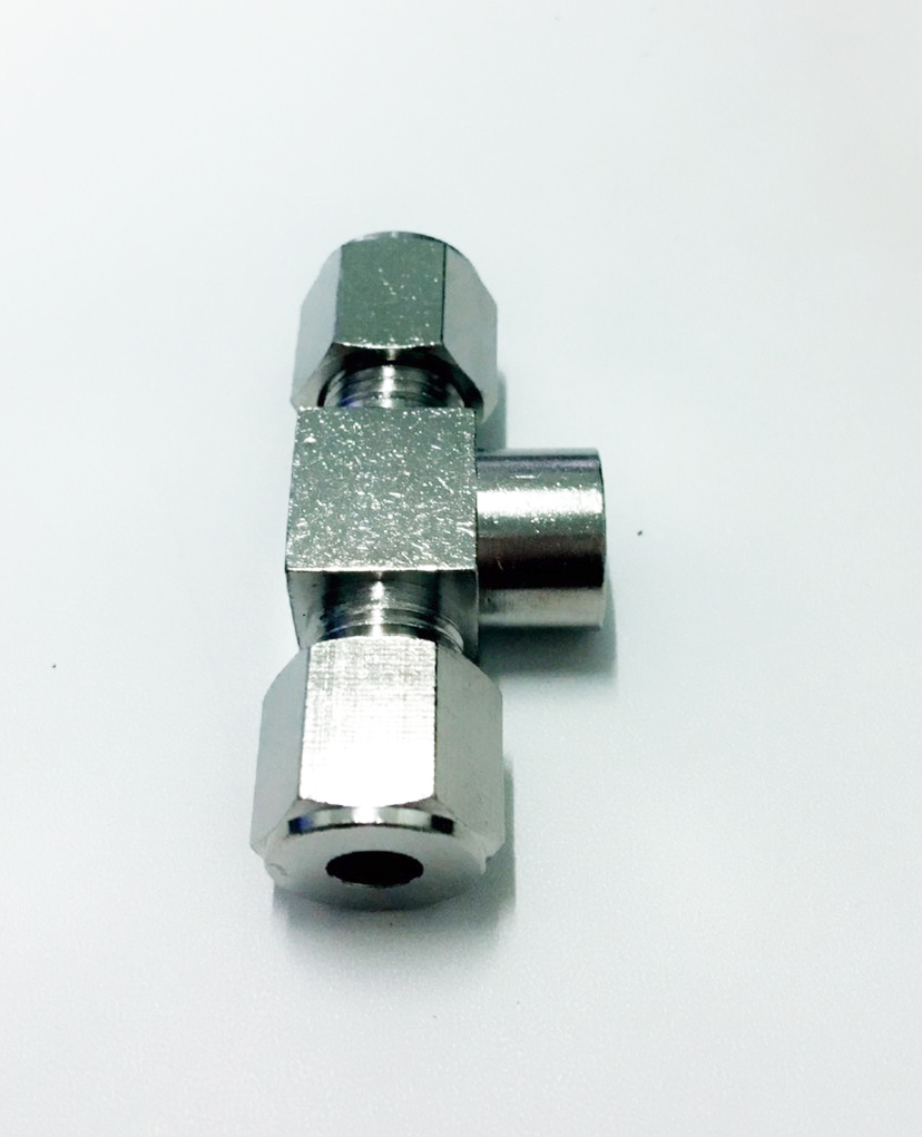 ข้อต่อตรงแบบหมุนล๊อค 1/4"ตรงกลางเกลียว1/8"(แรงดันสูง)