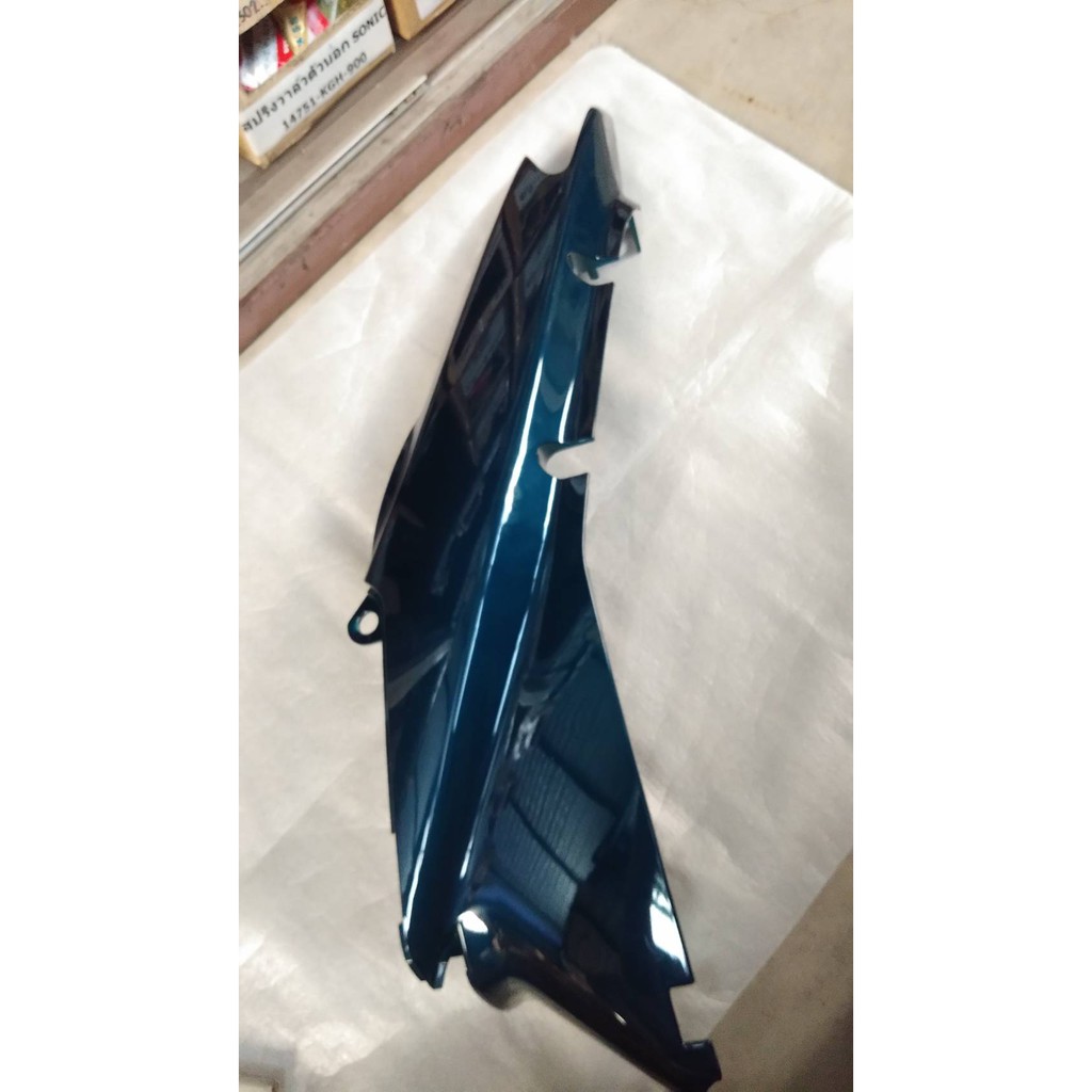 64370-KEV-750ZF ฝาครอบตัวถังหลังขวา NICE110 สีเขียวเข้ม อะไหล่แท้ HONDA