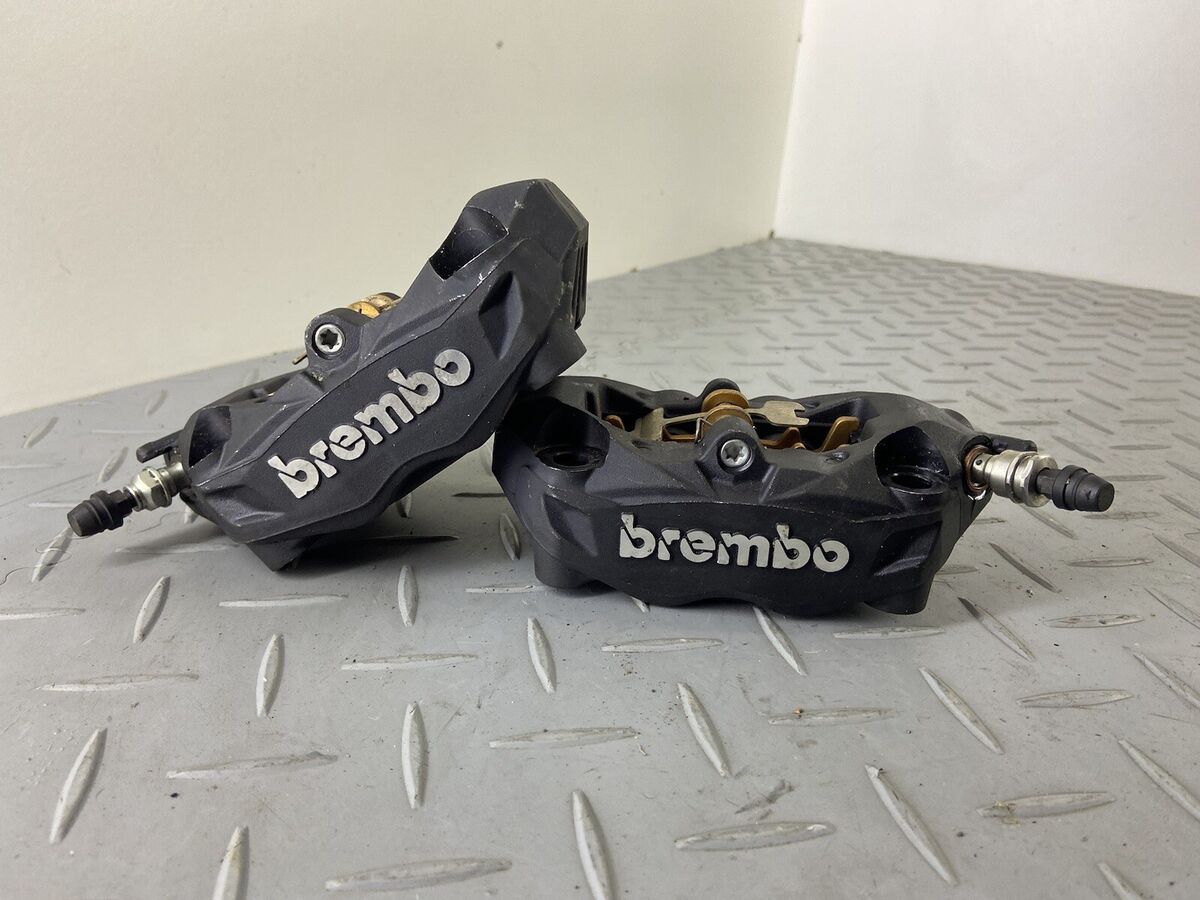 ผ้าเบรคหน้า Brembo 07BB38SA เกรด sinter สำหรับ BMW , R1200GS ('13>), R1200GS ADVENTURE ('14)
