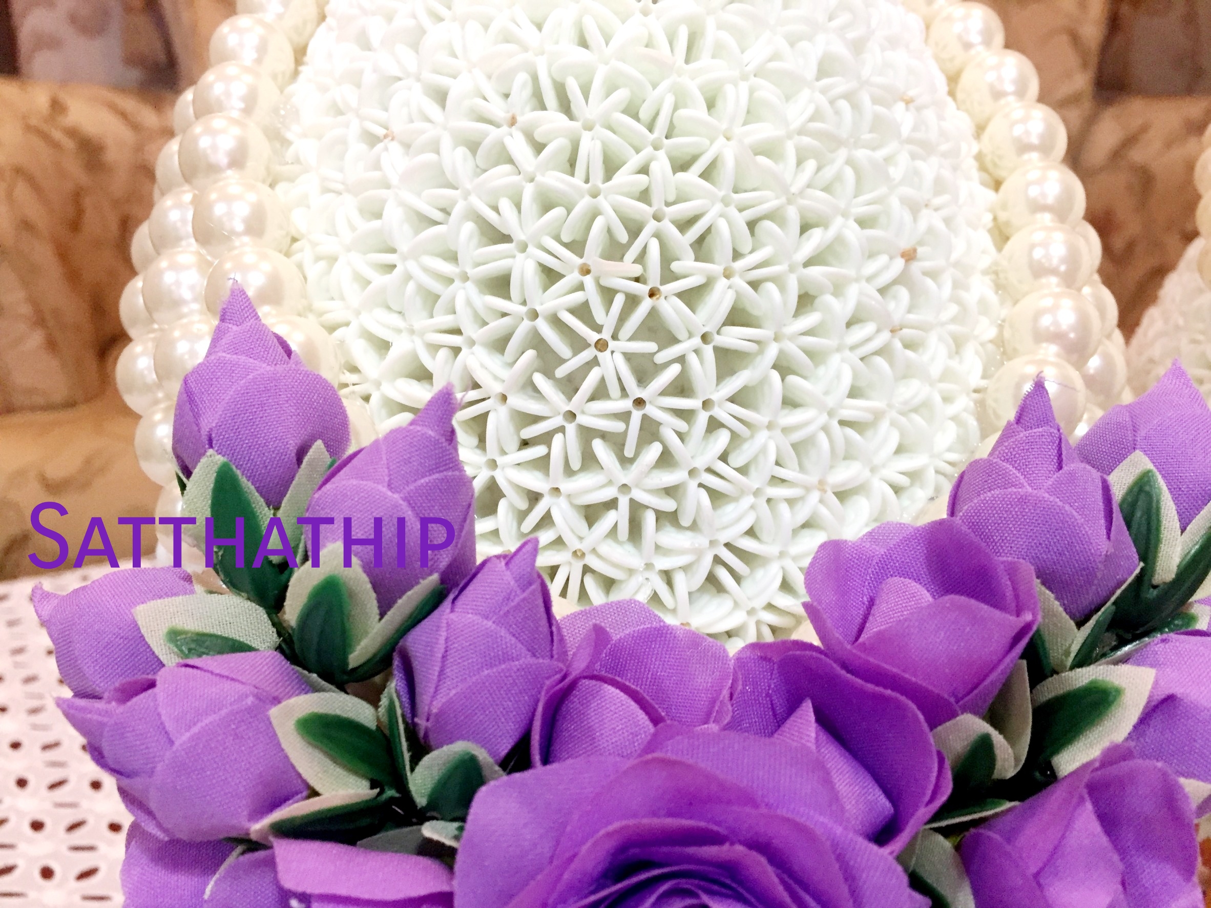 พานพุ่ม - พานพุ่มสักการะ - พานพุ่มดอกรัก - พานพุ่มดอกรักประดิษฐ์ (พลาสติก) - พานพุ่มสีขาว - Panpum