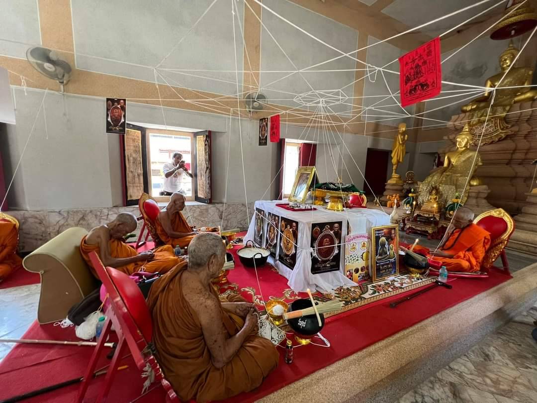 เหรียญเจริญพร 8 รอบ(5) พ่อท่านบุญให้ ปทุโม วัดท่าม่วง นครศรีธรรมราช เนื้อสัตตะ หน้ากาก เนื้อชนวน ปี 2567