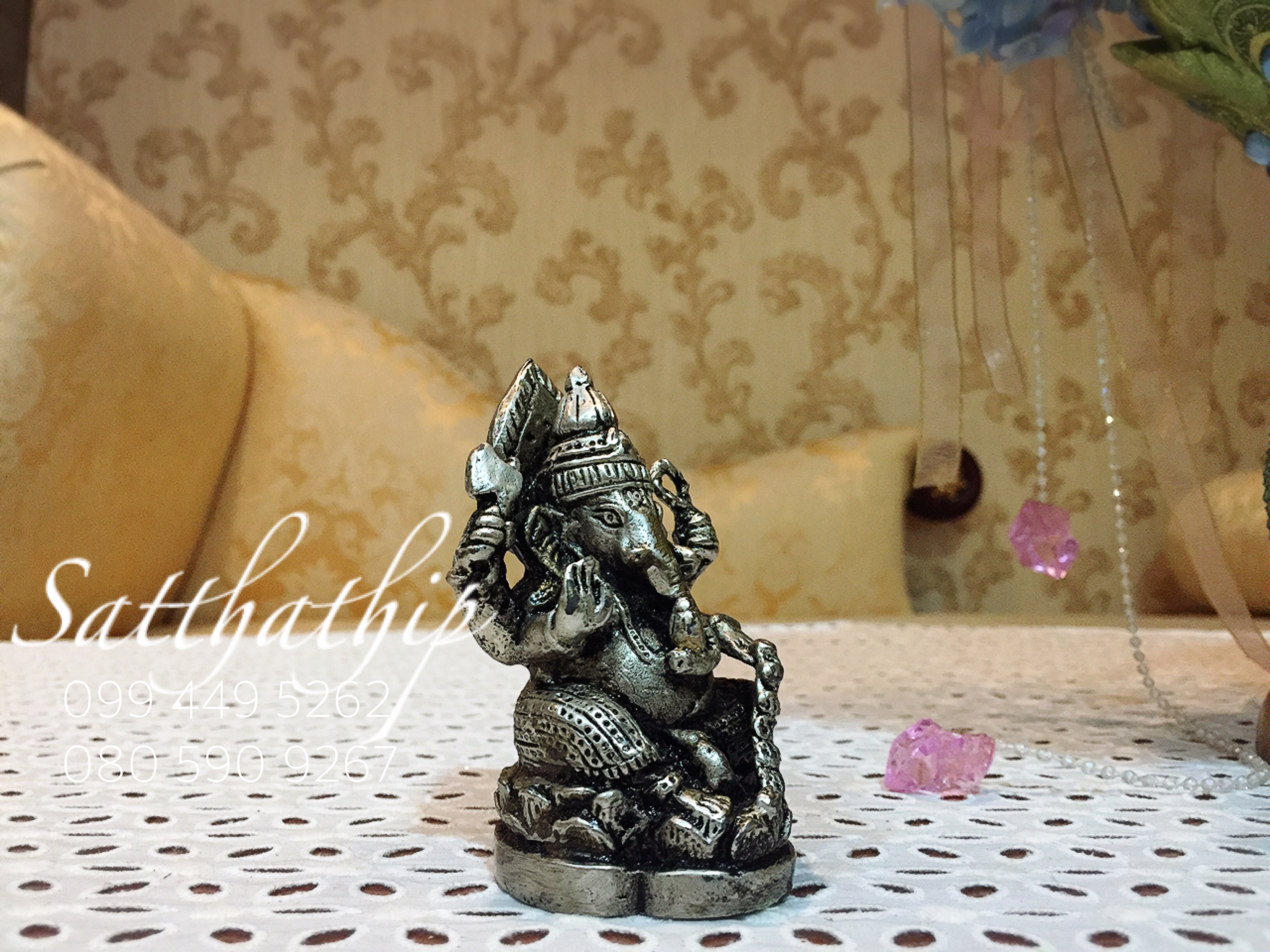 พระพิฆเณศปางประทานพร โปรยเหรียญ (ทองเหลืองชุบเงิน) - Ganesha: Lord of Success