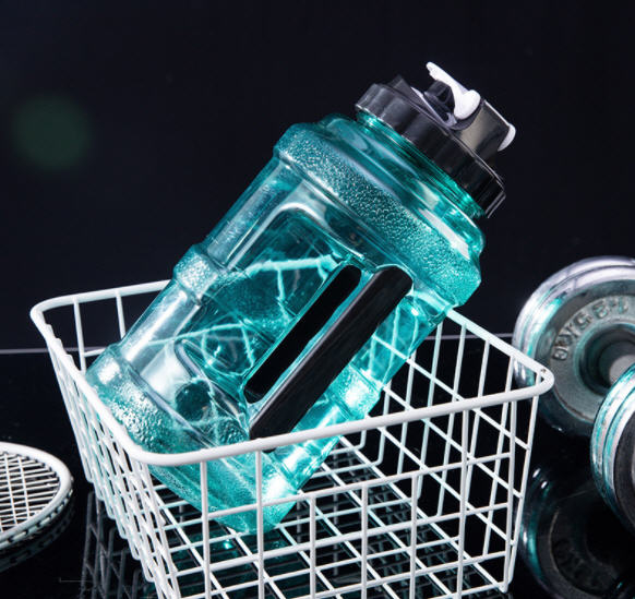 กระบอกน้ำฟิตเนส,กระบอกน้ำดัมเบล