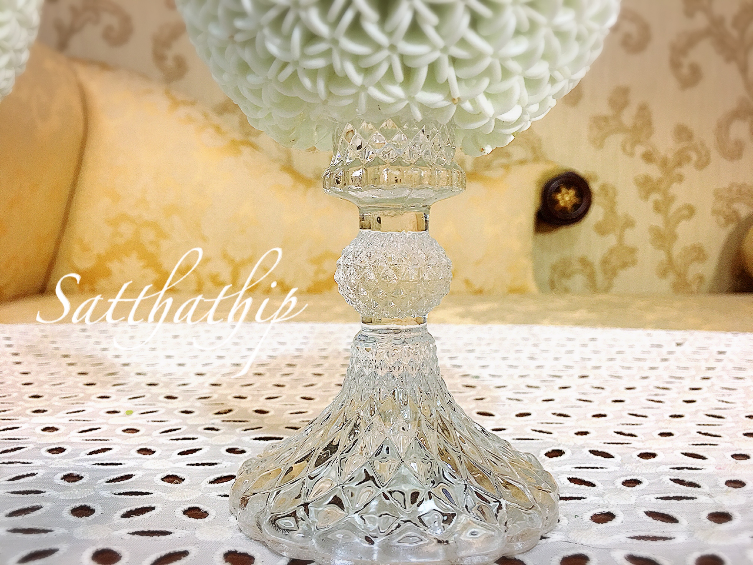 พานพุ่ม - พานพุ่มสักการะ - พานพุ่มดอกรัก - พานพุ่มดอกรักประดิษฐ์ (พลาสติก) - พานพุ่มสีขาว - Panpum