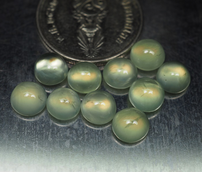 พรีไนท์ (Prehnite) 10.35 กะรัต 10 ชิ้น 6 มิล
