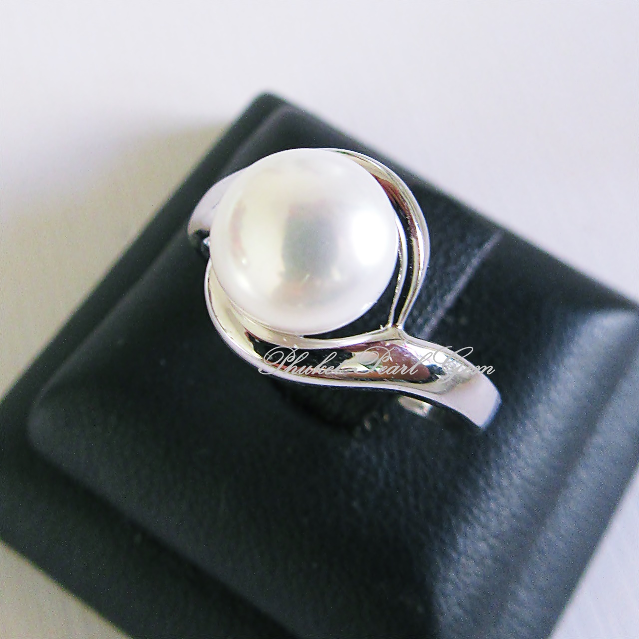 Simple Silver Pearl Ring