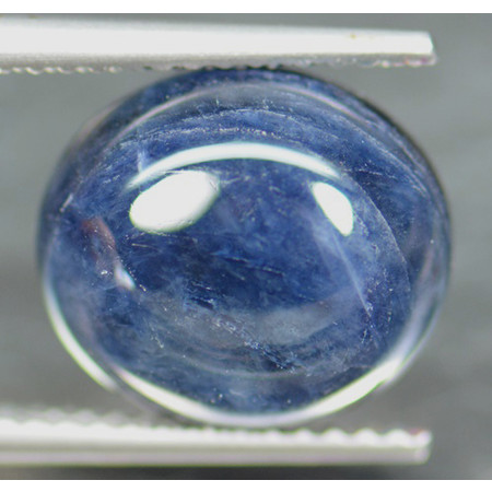 พลอยไพลินหลังเบี้ย (Sapphire) 6.40 กะรัต
