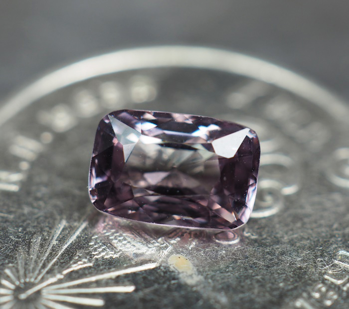 พลอยสปิเนล (Silver Purple Spinel) 1.06 กะรัต