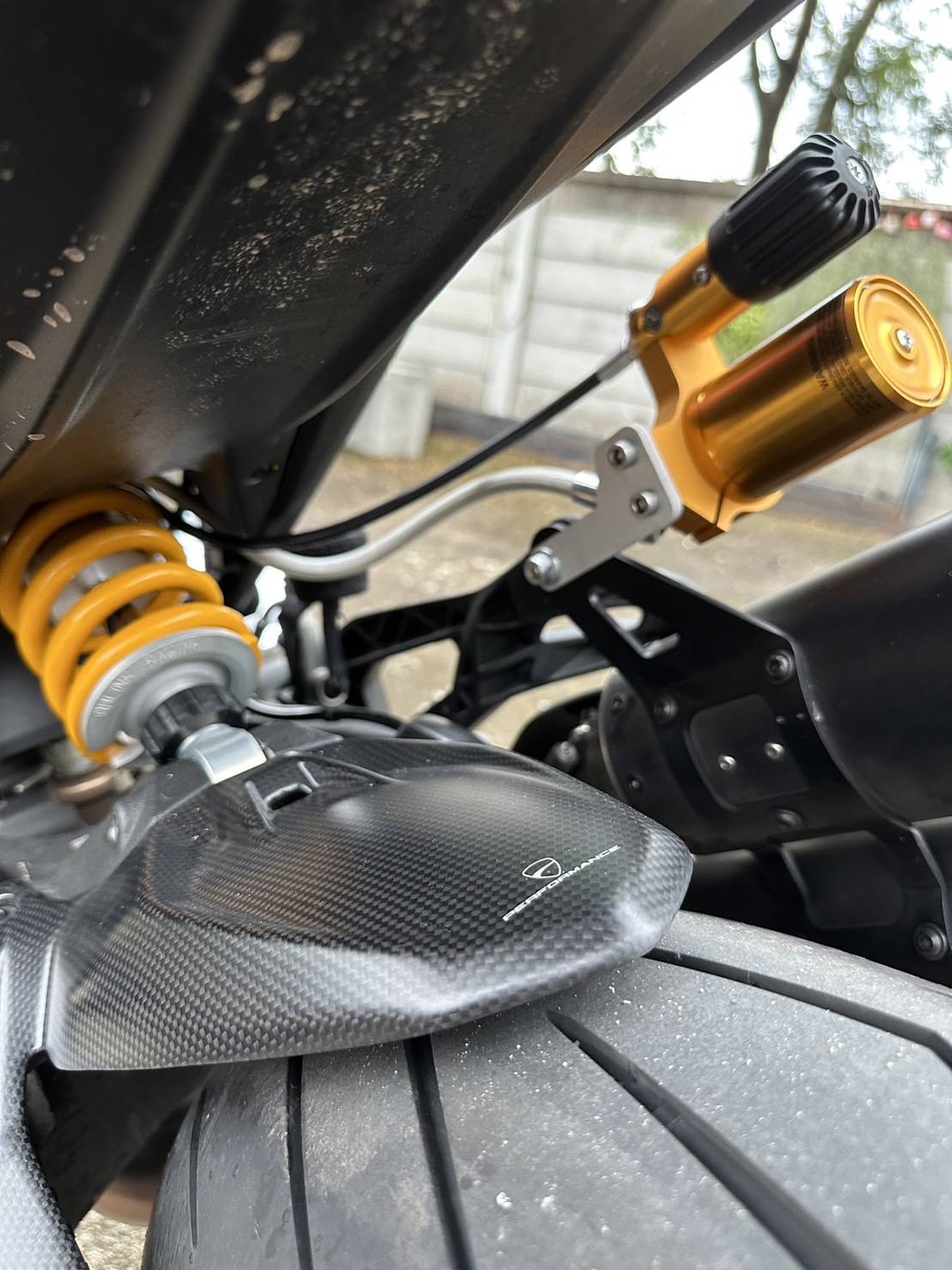 โช้คหลัง Ohlins TTX สำหรับ Monster 937