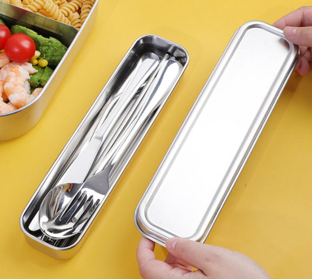 ชุดช้อนส้อมมีดหลอด