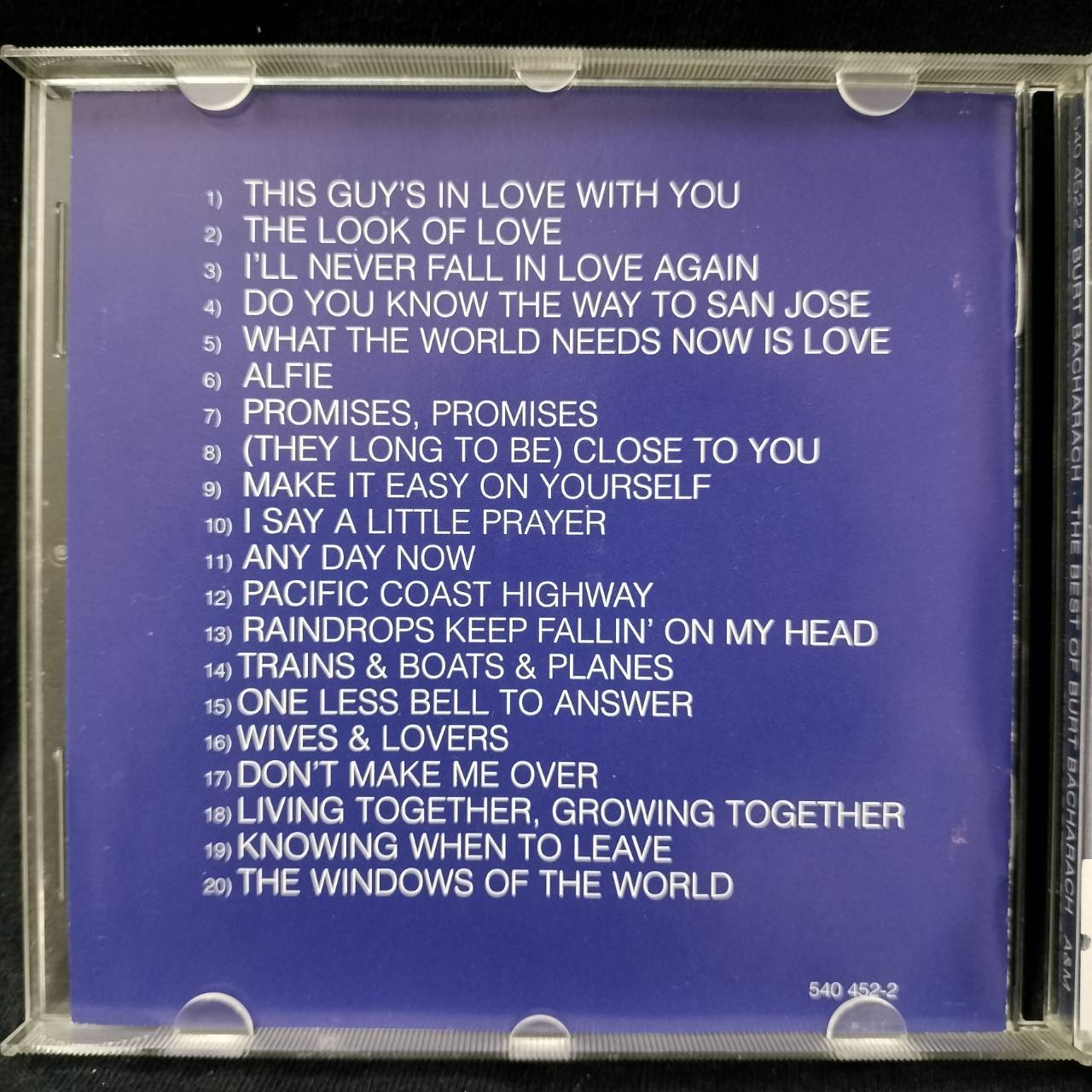 Burt Bacharach – The Best Of Burt Bacharach / UK / แผ่นดี