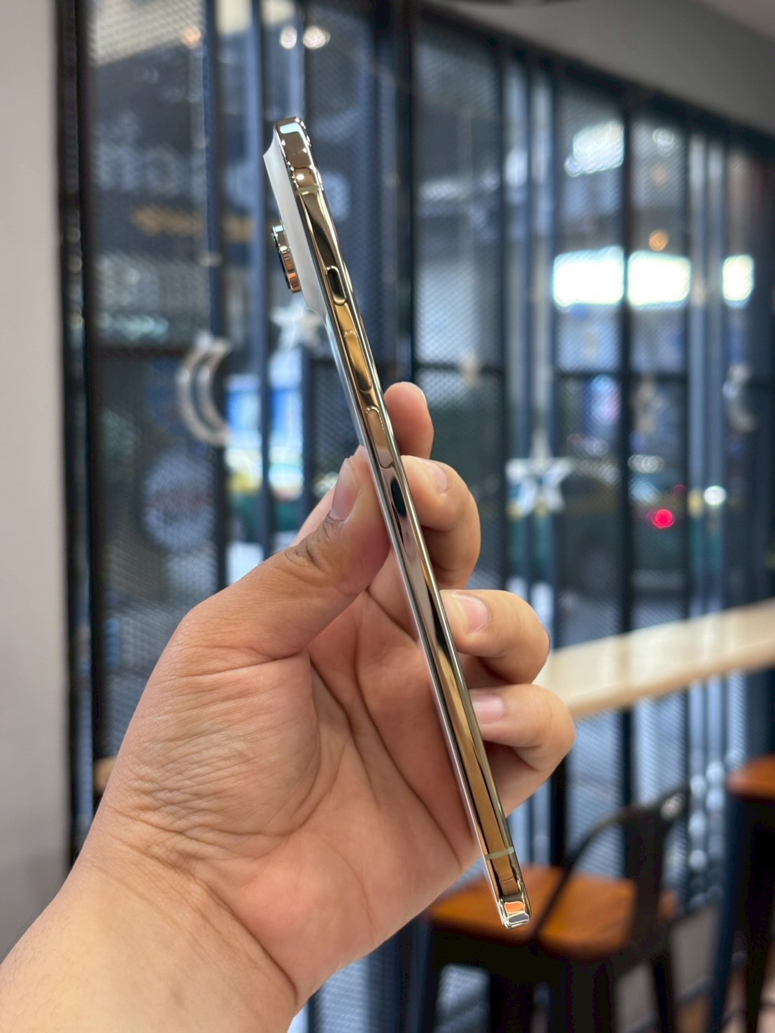 iPhone 17 Air 256GB Light Gold (มือ1)