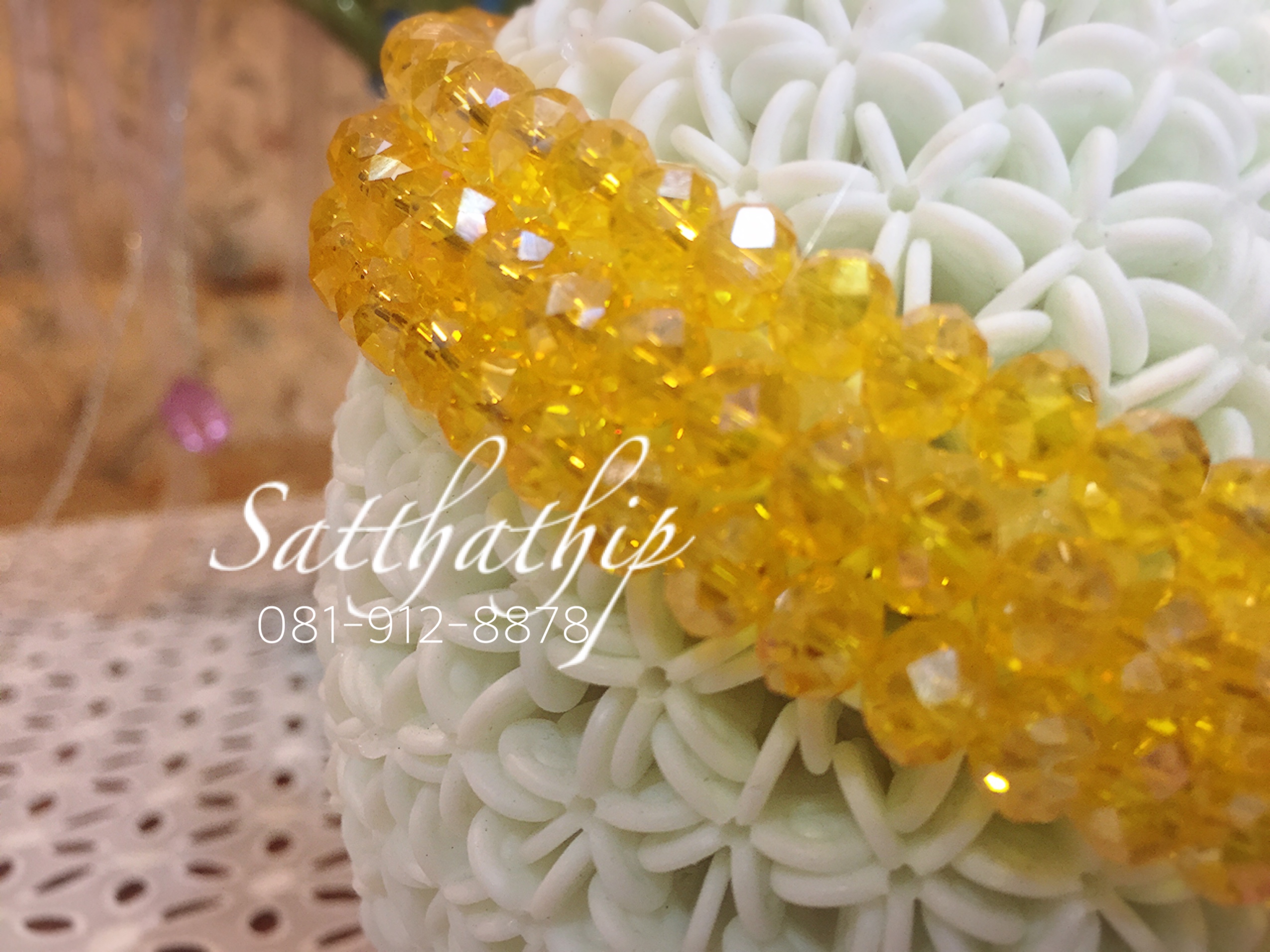 พานพุ่ม - พานพุ่มสักการะ - พานพุ่มดอกรัก - พานพุ่มดอกรักประดิษฐ์ (พลาสติก) - พานพุ่มสีขาว - Panpum