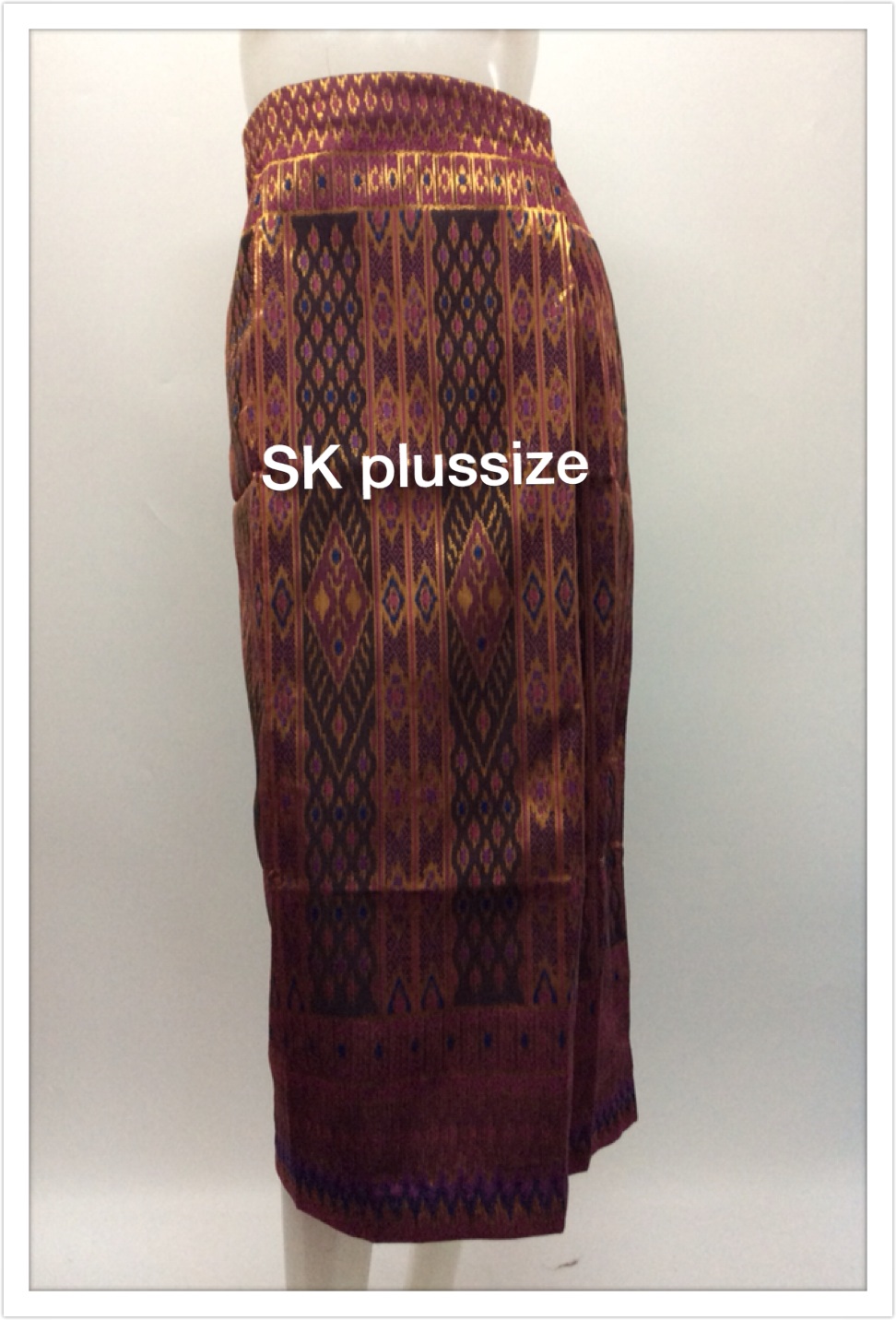 ผ้าถุงสำเร็จ สีม่วง-ทอง รอบเอว 34 นิ้ว