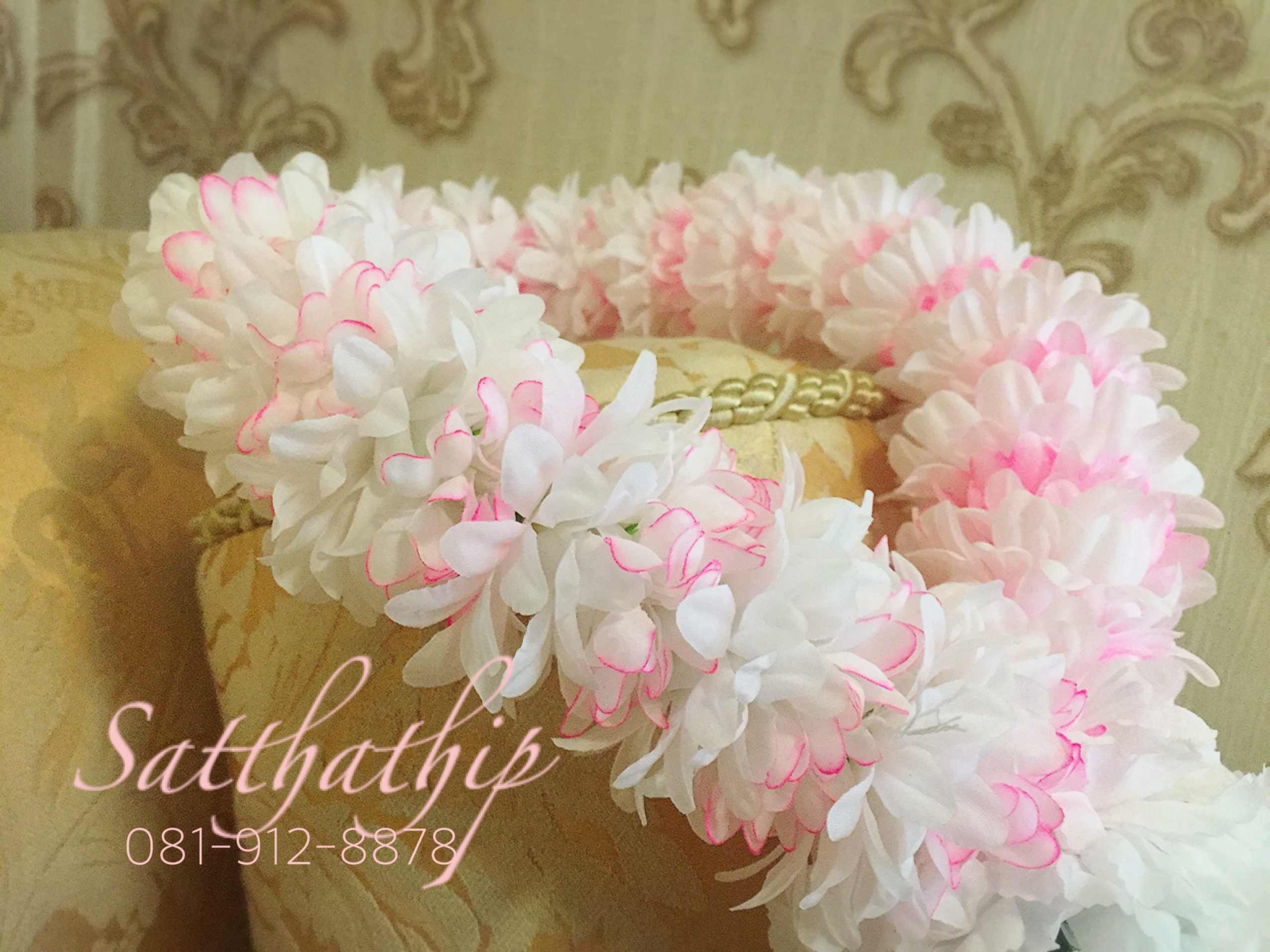 พวงมาลัยผ้า ดอกมัม สีชมพูผสมสีขาว - พวงมาลัยผ้า - Fabric garland