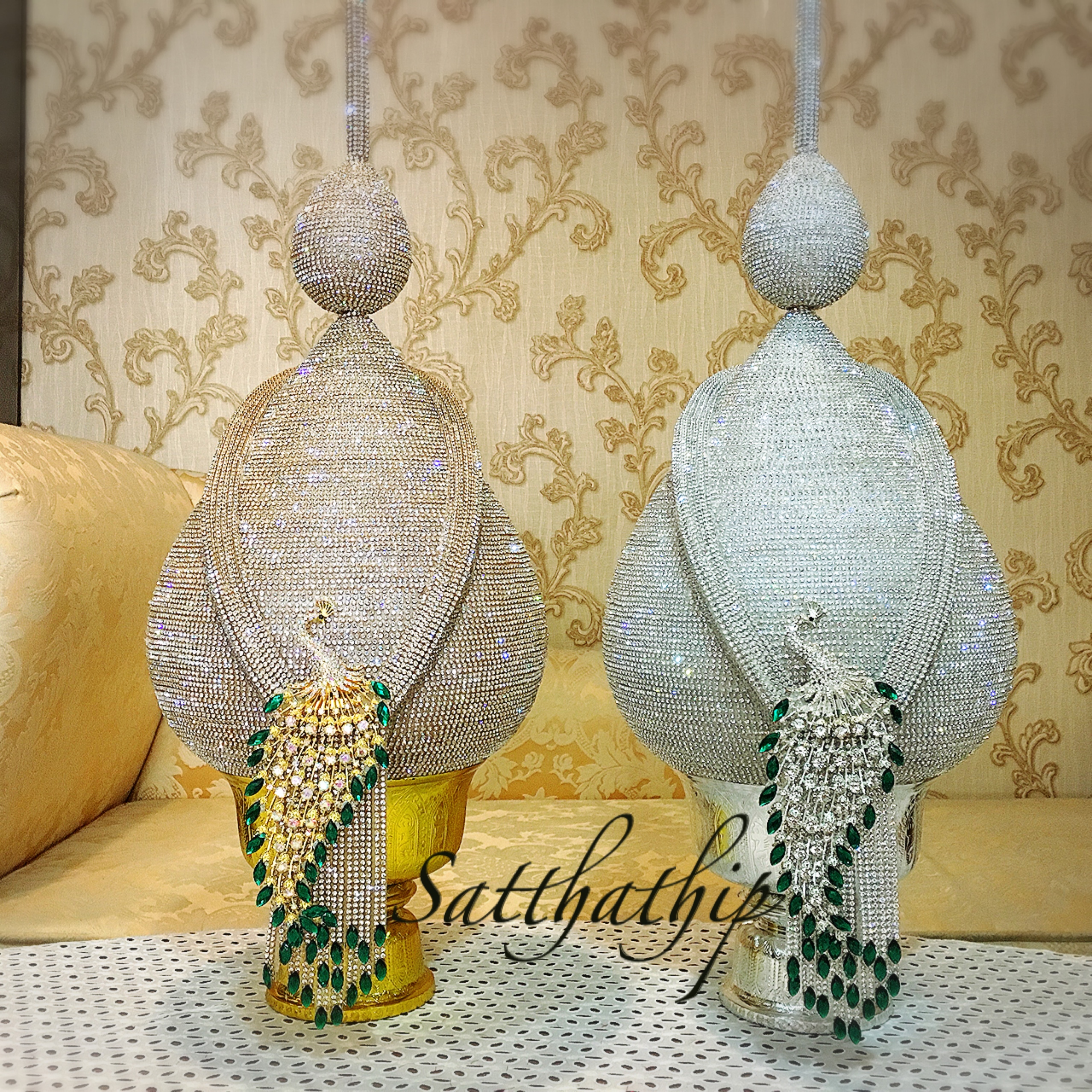 พานพุ่มเงินทอง [10 นิ้ว/ 5,200 บาท/คู่]