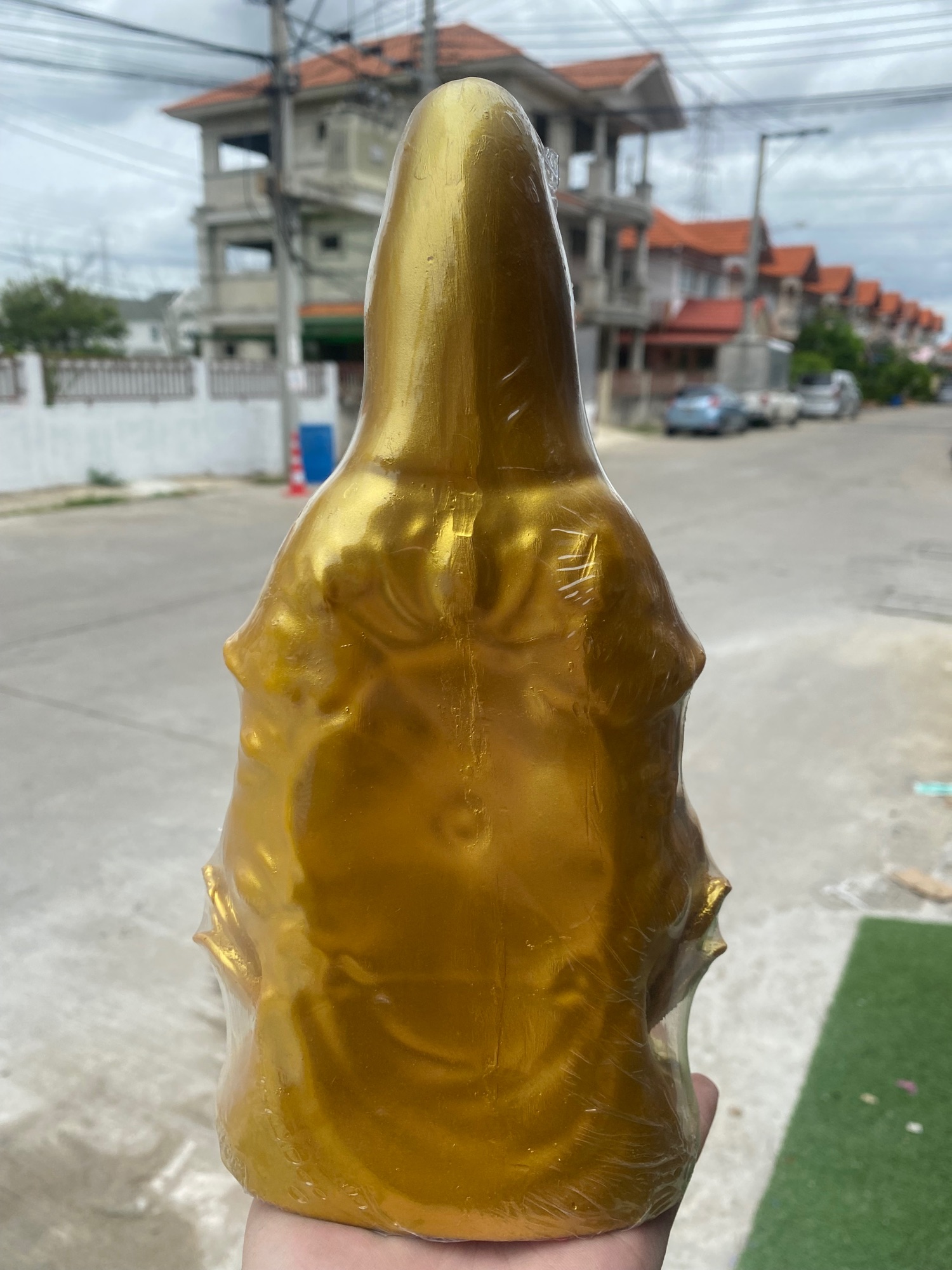 เจ้าเเม่กวนอิม สูง10นิ้วครึ่ง องค์ประทับดอกบัวสีทอง