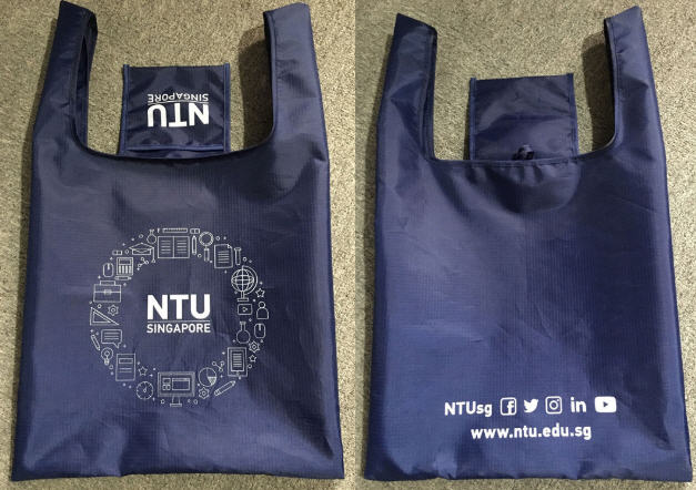 ถุงผ้าลดโลกร้อน,สกรีนโลโก้,ถุงผ้าพับได้,โรงงาน,กระเป๋าใส่ของ,สกรีนโลโก้ได้ตามต้องการ