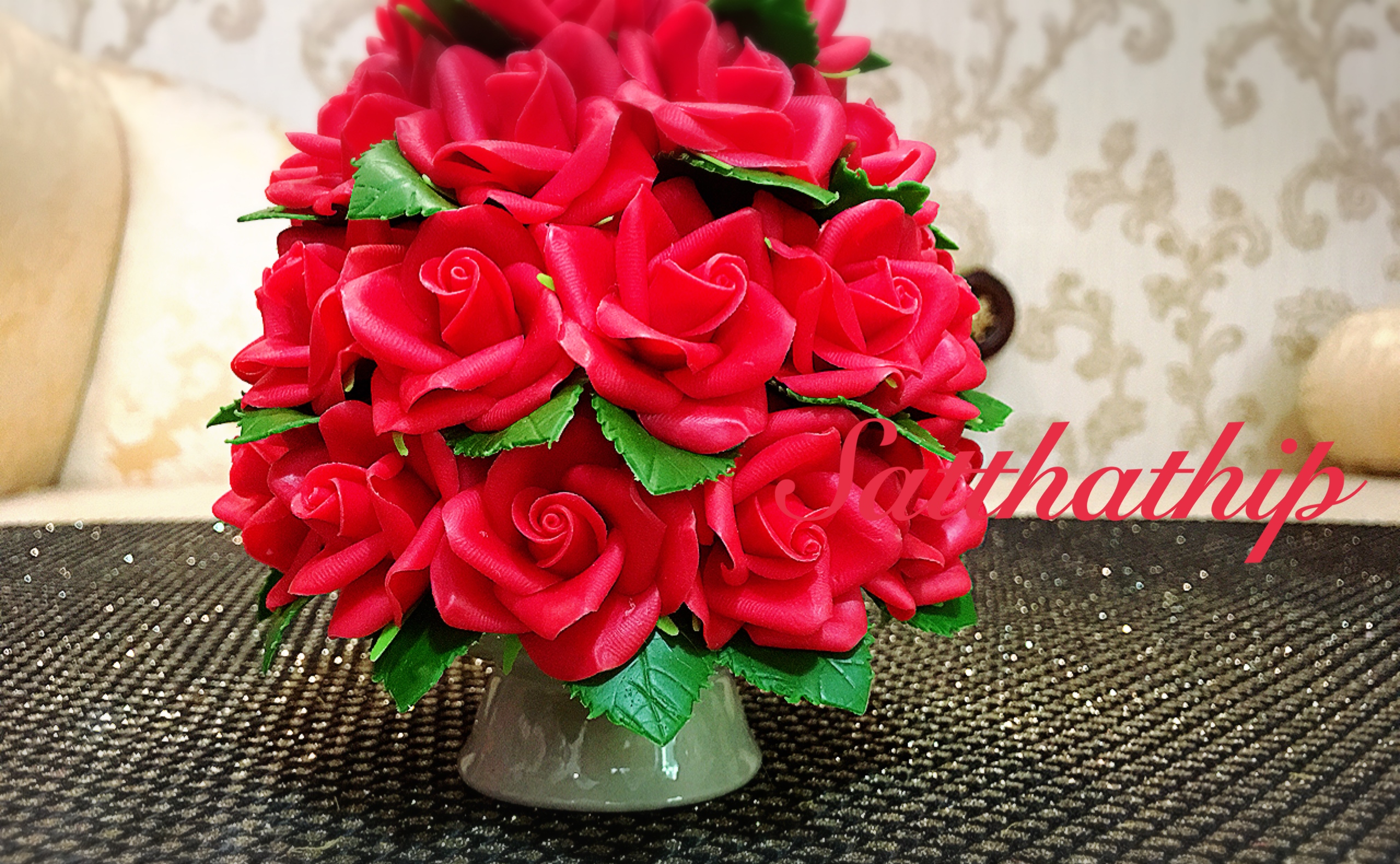 พานพุ่มดอกกุหลาบ ประดิษฐ์จากดิน [4 นิ้ว 1,200 บาท/คู่]