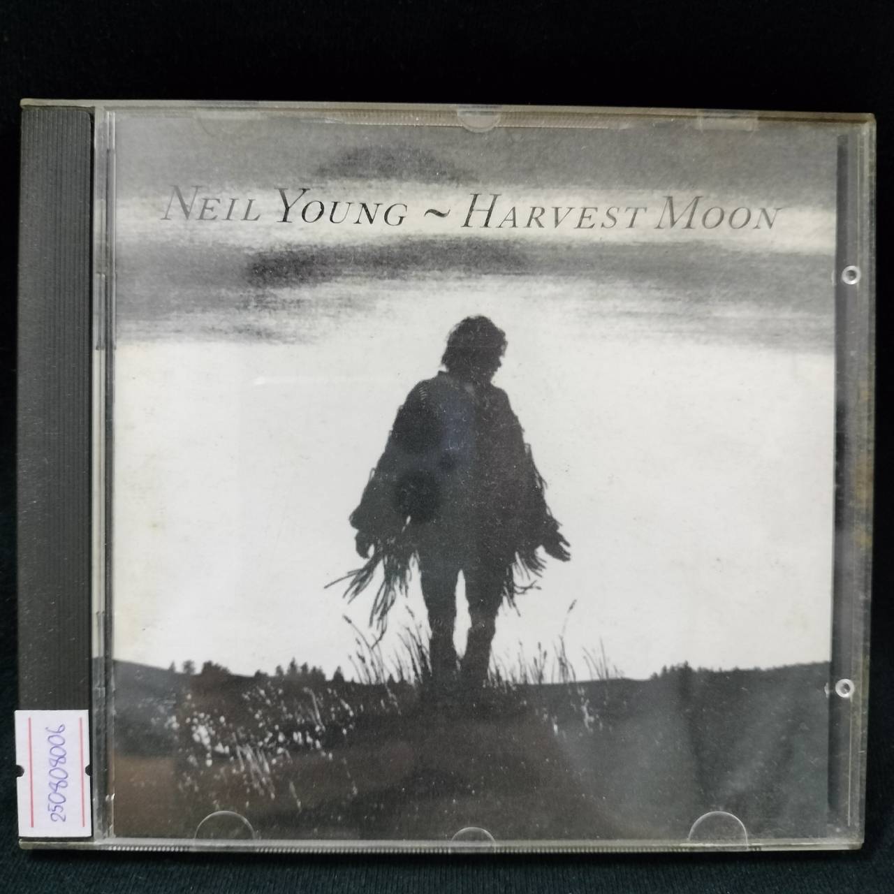 Neil Young – Harvest Moon / USA / ปกมีจุดเหลือง / แผ่นดี