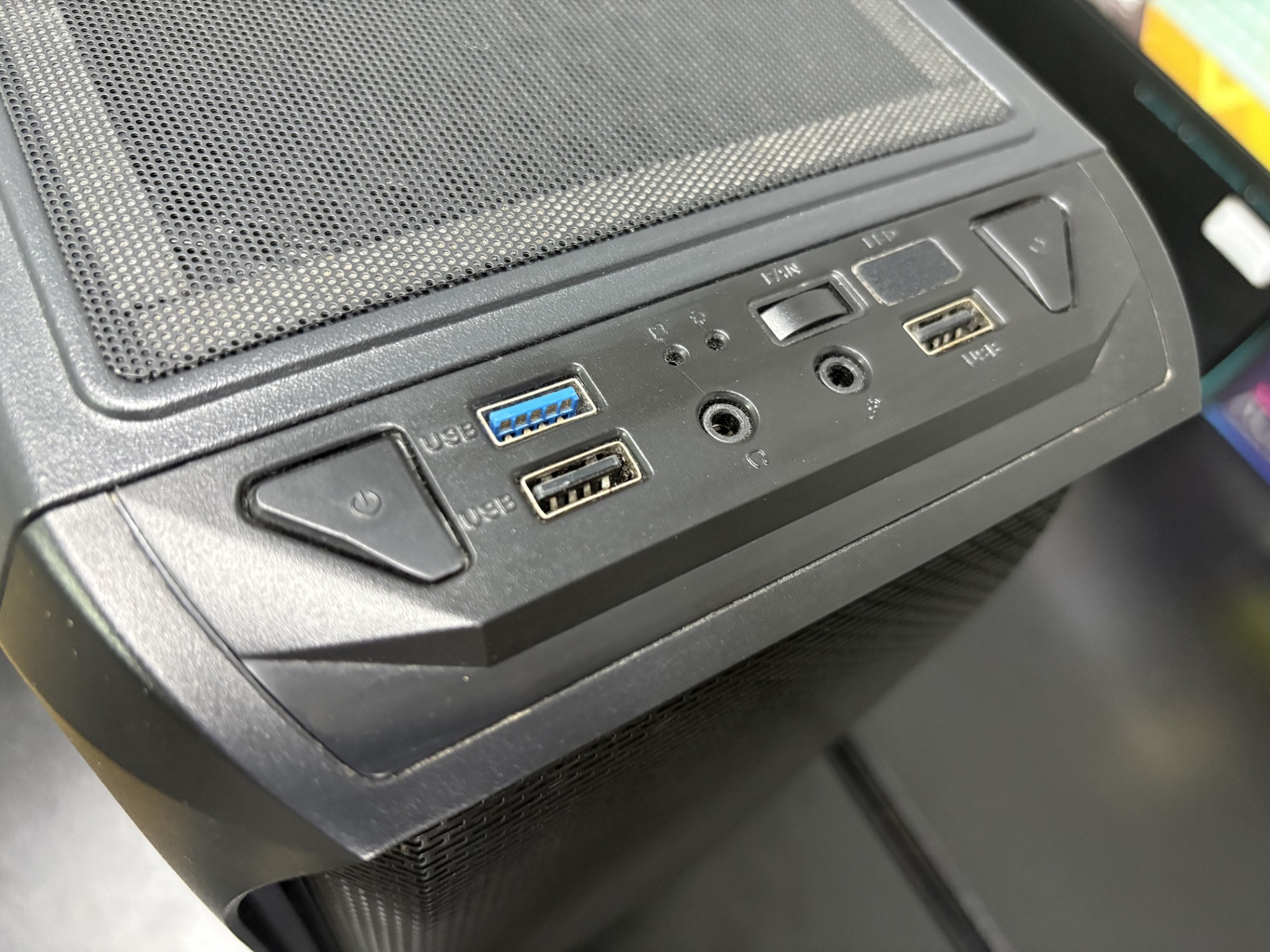 PC ประกอบ Ryzen 5 5500 / RTX 2060 / RAM 8GB DDR4 / M.2 500GB