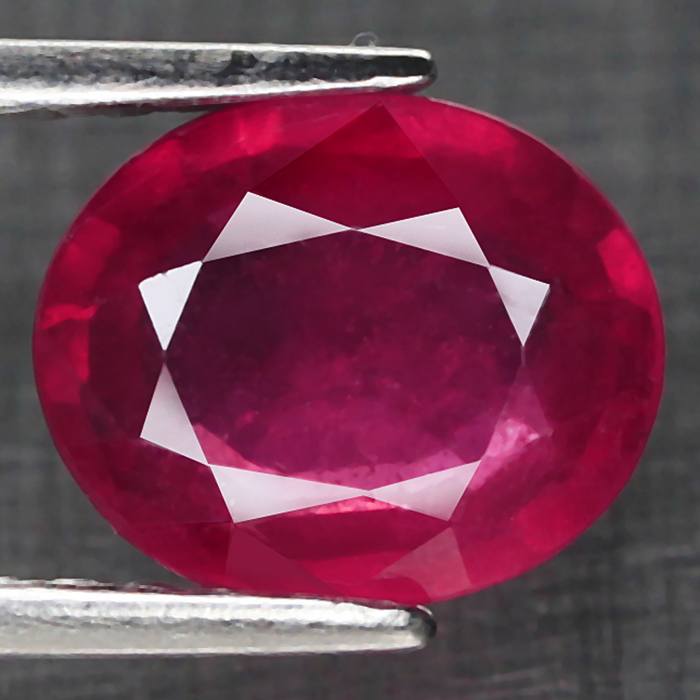 พลอยทับทิม (Ruby) 2.35 กะรัตลดราคา