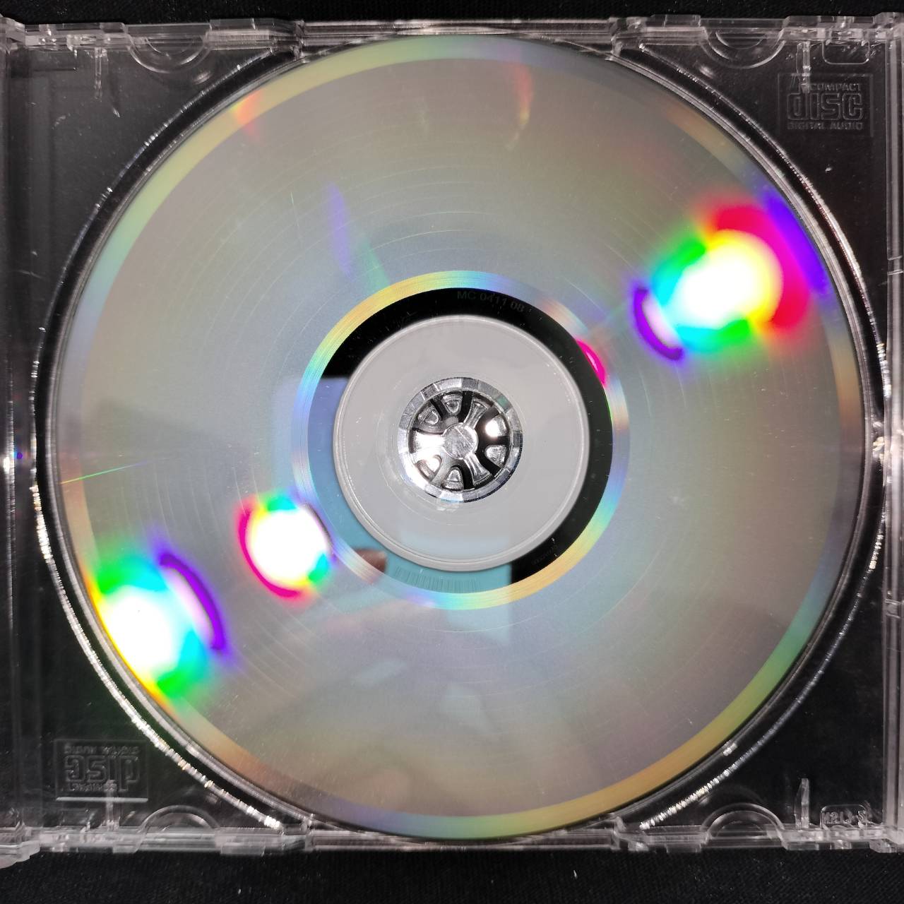 แซม ยุรนันท์ ภมรมนตรี – เพลงทองของพระเอก / มีรอยบ้าง