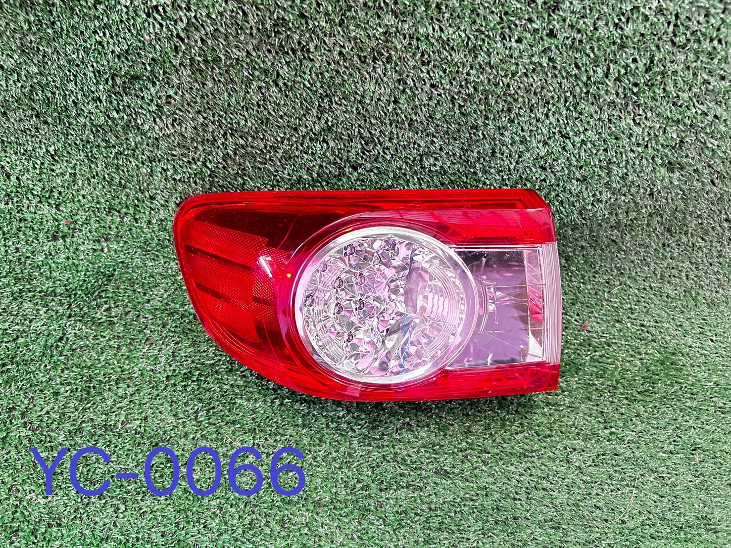ไฟท้าย L Toyota Altis LED 2012-13