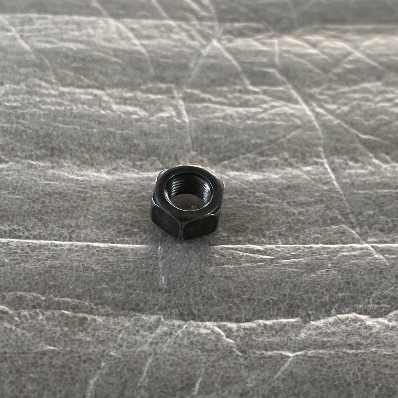 90170-05803 น๊อตล็อคสกรูปรับตั้งวาล์ว MIO125I , TTX, GT125, R15, FINO อะไหล่แท้ YAMAHA