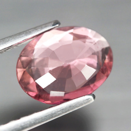 พลอยทัวร์มาลีน ( Pink Tourmaline) 1.17 กะรัต