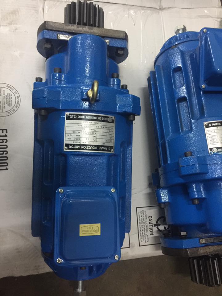 มอเตอร์เกียร์ BLACK BEAR (CHENG DAY ) รุ่น G1B-07D กำลังมอเตอร์ 0.75/0.25 KW 4/12 P 380 V 3 PH. อัตราทด 1/15 96/32 รอบ พร้อมเฟือง M4 18 ฟัน มีเบรค