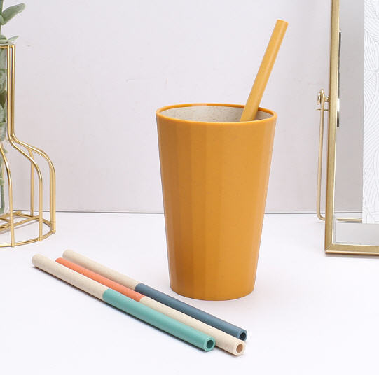 แก้วน้ำฟางข้าวสาลี,แก้วน้ำรักษ์โลก,แก้วพร้อมหลอด