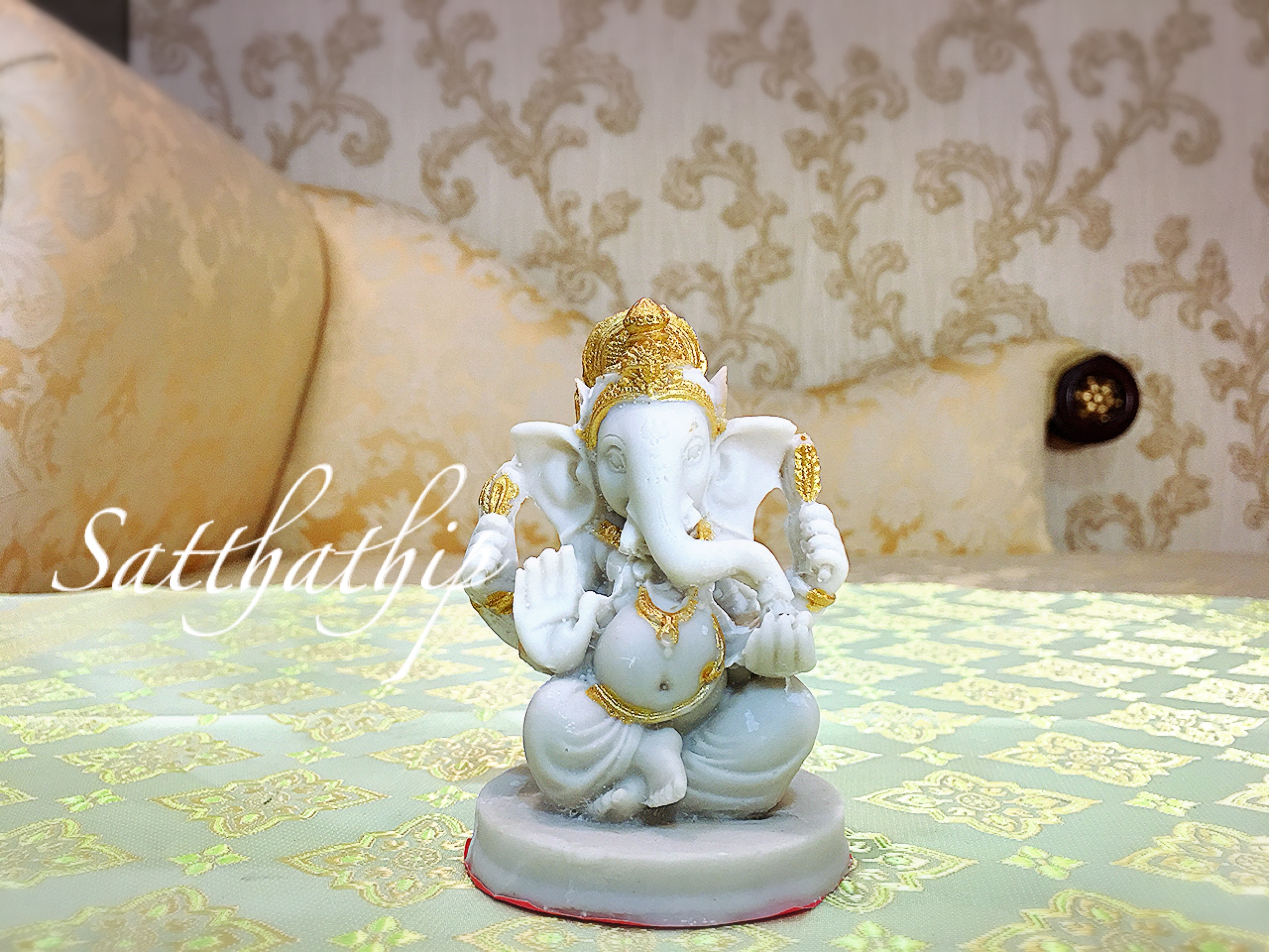 พระพิฆเนศ ปางประทานพร (เรซิ่น) - Ganesha: Lord of Success