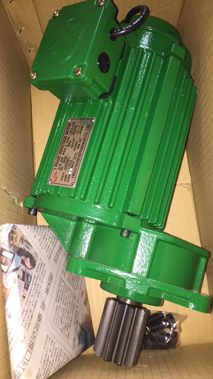 มอเตอร์เกียร CHIAO HUEN 0.75 KW 4 P 380 VAC 3 PH เฟือง M4 *10 ฟัน รอบ 189 RPM. มีเบรค
