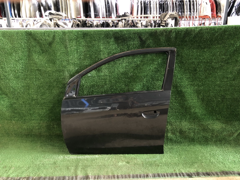 ประตูหน้า L Mitsubishi