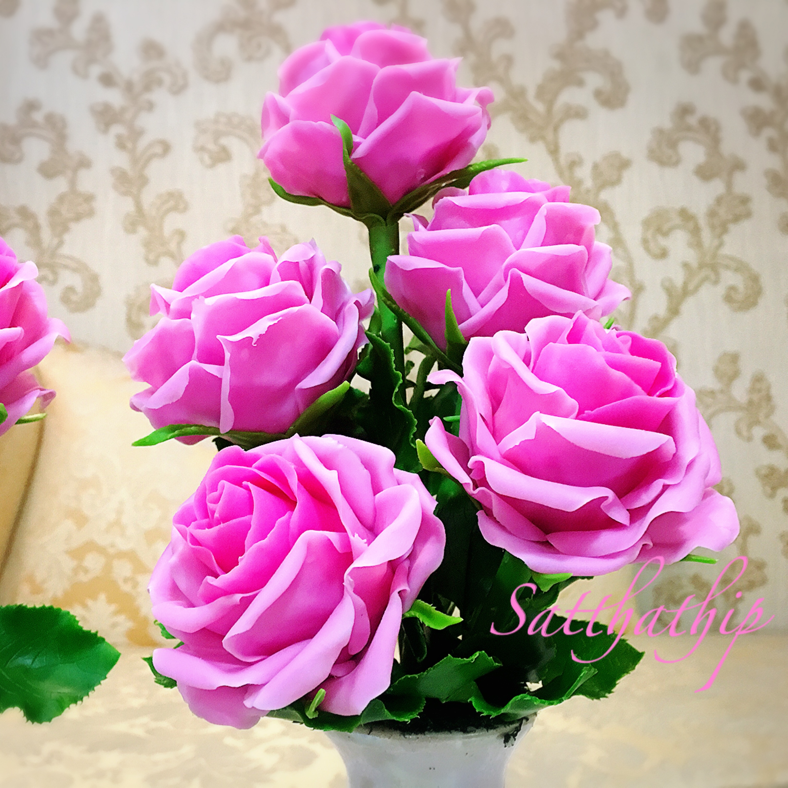 แจกันดอกกุหลาบ สีชมพู ประดิษฐ์จากดิน - ดอกกุหลาบ - Rose Flower