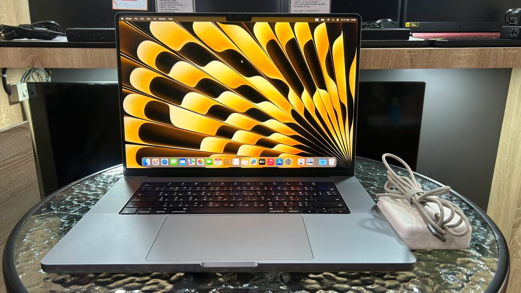 MacBook Pro 16" (M2 Max, ปี 2023) 32/1TB Space Gray