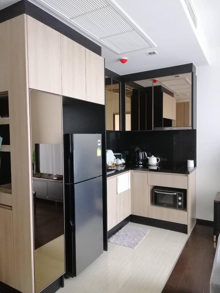 The Line Ratchathewi