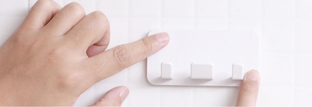 ที่แขวน ที่เเขวนปลั๊ก ที่แขวนติดผนัง ที่แขวนเเบบคู่ ตะขอแขวน ตะขอติดผนัง ตะขอแขวนปลั๊ก ตะขอแขวนปลั๊กไฟ ตะขอแบบคู่ ติดผนัง ไม่เจาะ